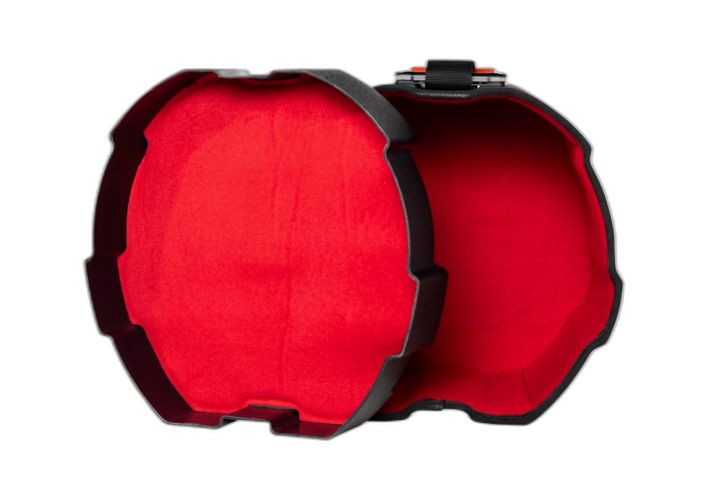 Interior em Microveludo Vermelho com Espuma Acolchoada